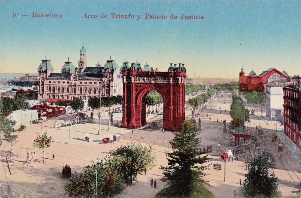 Arco de Triunfo y Palacio de Justicia