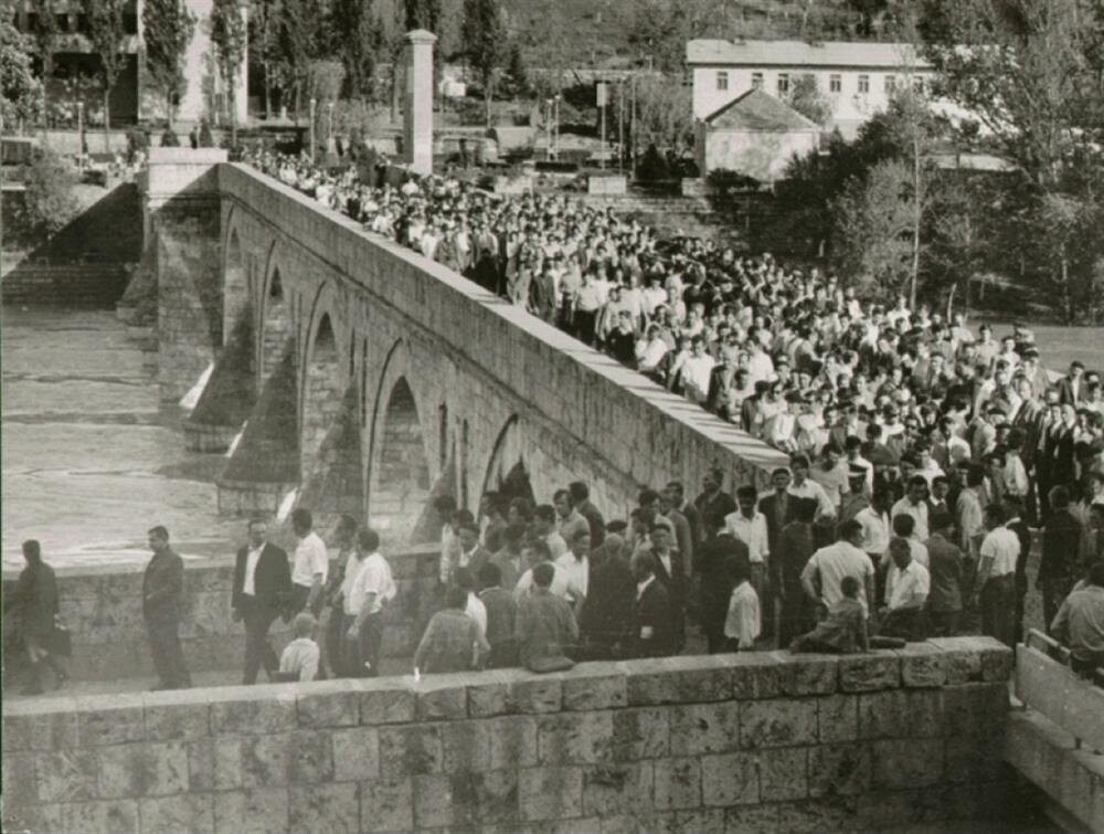 Yugoslavia, Vysehrad. The bridge on the Drin. Festive manifestation?