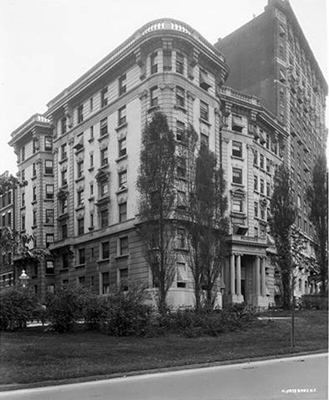 Riverside Drive at the S.E. corner of 94th Street. The Chatillion Apartment.