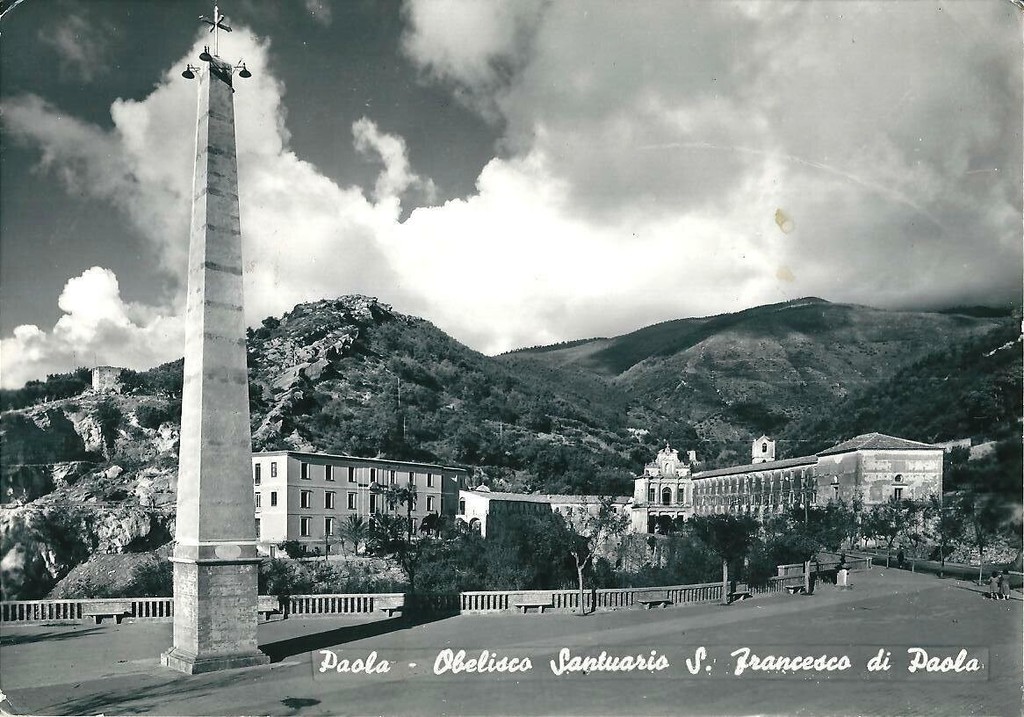 Obelisco Santuario San Francesco di Paolo