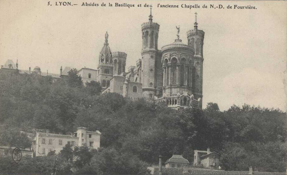 Lyon - Absides de la Basilique et de l'ancienne Chapelle de Notre-Dame de Fourvière
