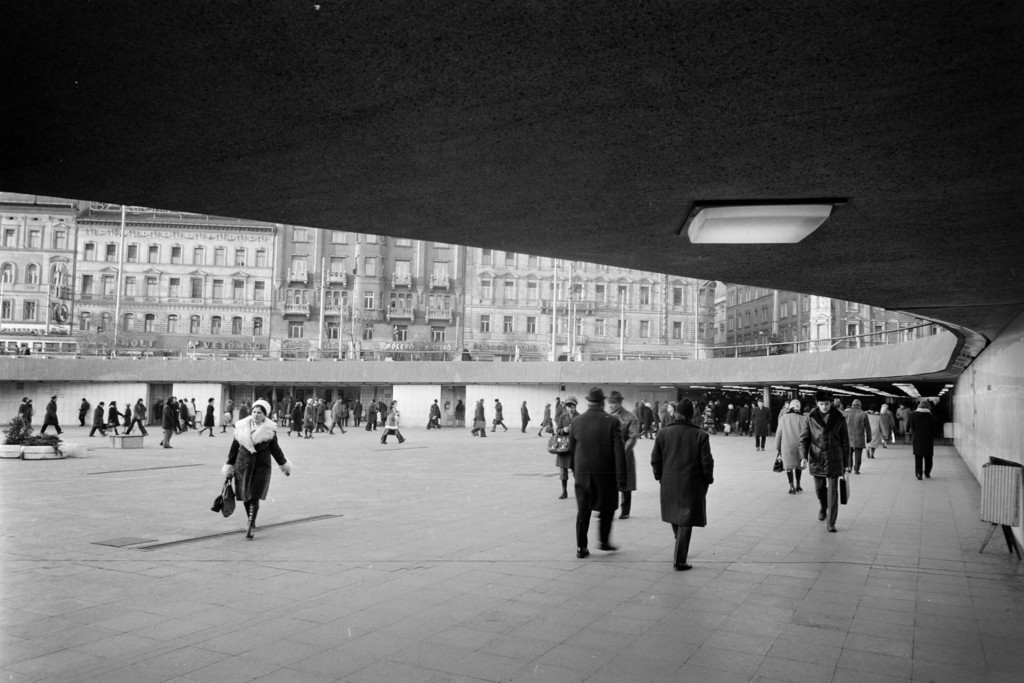 Baross tér, aluljáró a Keleti pályaudvar előtt