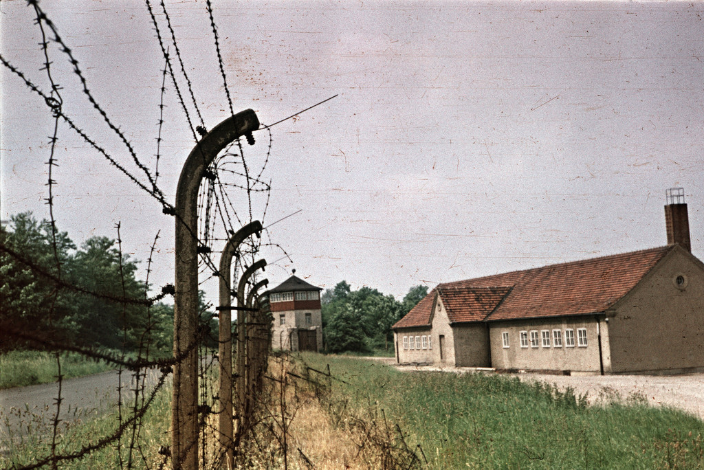 Buchenwald. Lagerzaun und Wachttürm