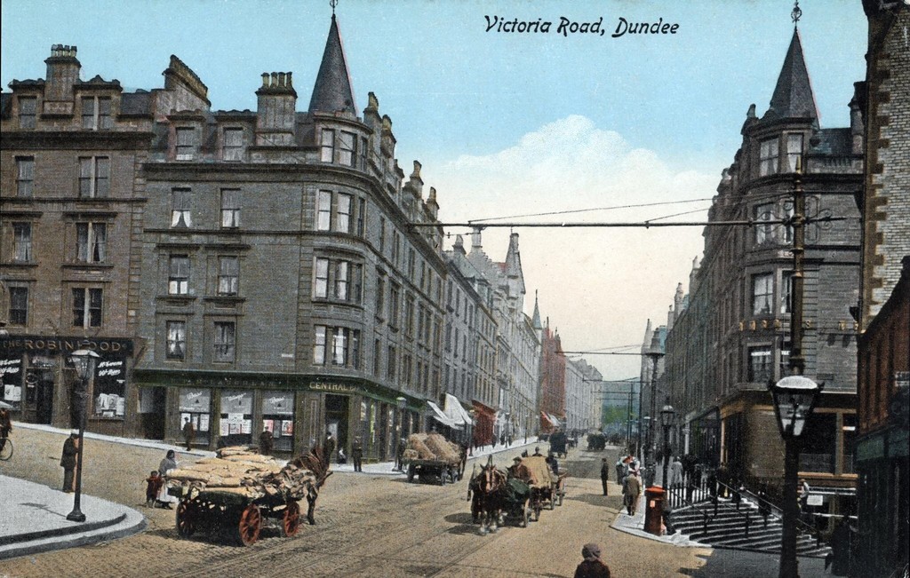 Victoria Road Dundee with Hill Town to the right, Wellgate Steps to the left