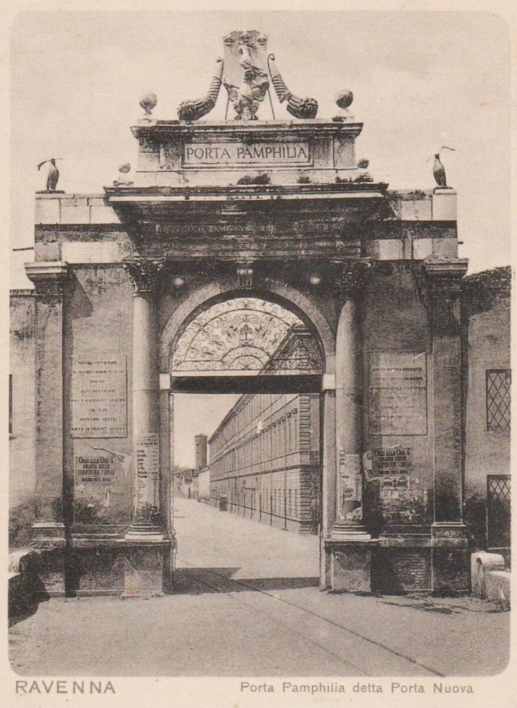 Ravenna, Porta Pamphilia detta Porta Nuova