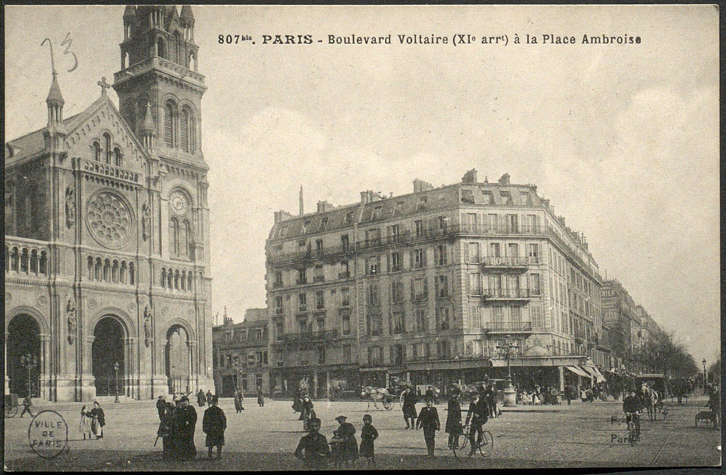 Boulevard Voltaire et la Place Ambroise