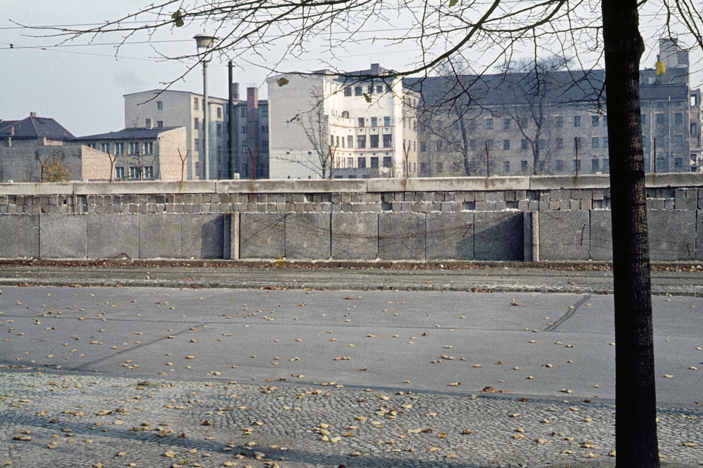 Mauer Friedrich-Ebert-Straße