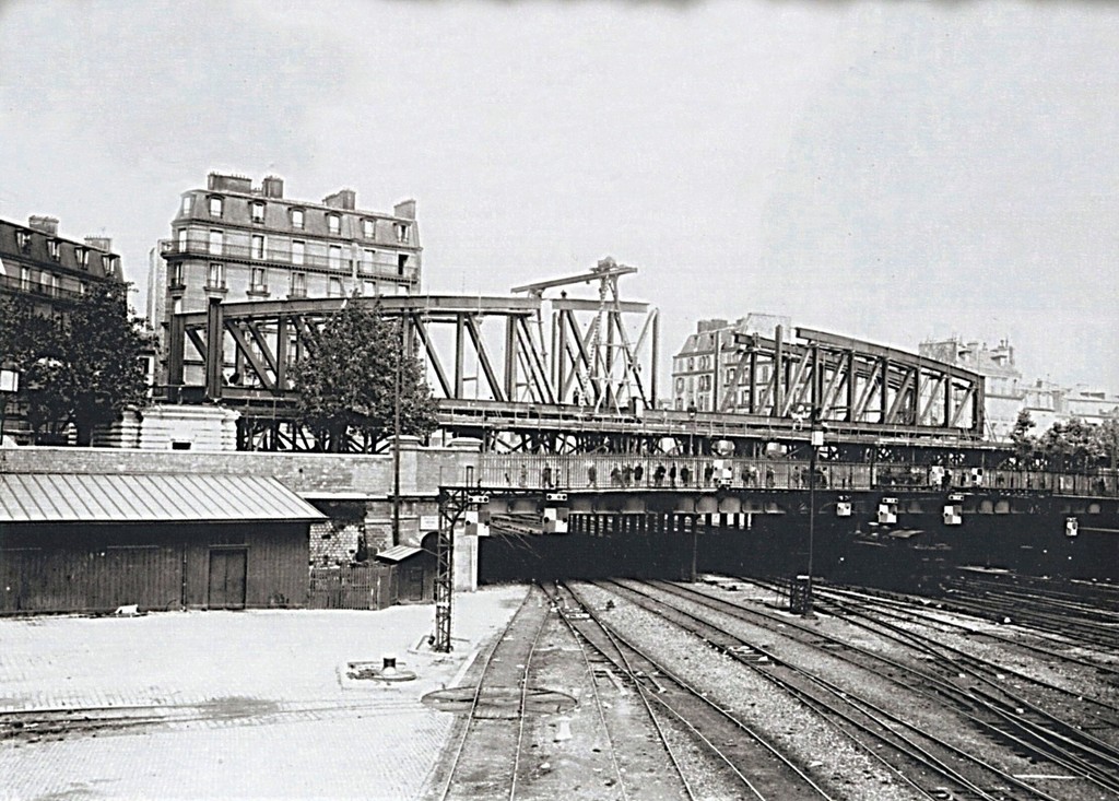 Viaduc Métro sur voies Gare du Nord