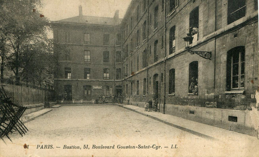 Bastion 51. Boulevard Gouvion-Saint-Cyr