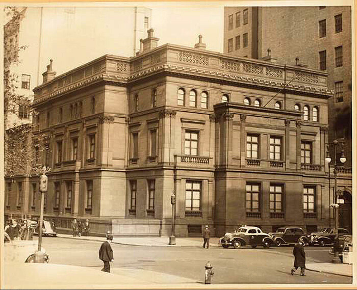 640 Fifth Avenue, at the N. W. corner of West 51st St., showing the Vanderbilt home