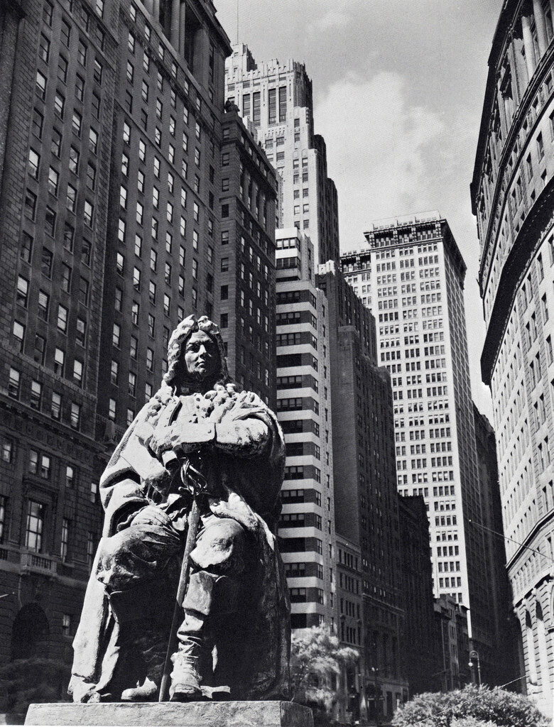 Statue of Abraham de Peyster at Bowling Green Park