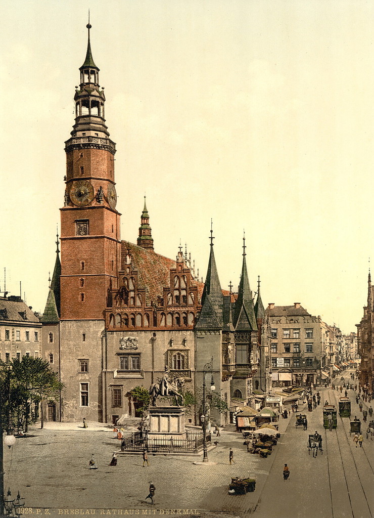 Wrocław. Rathaus mit denkmal