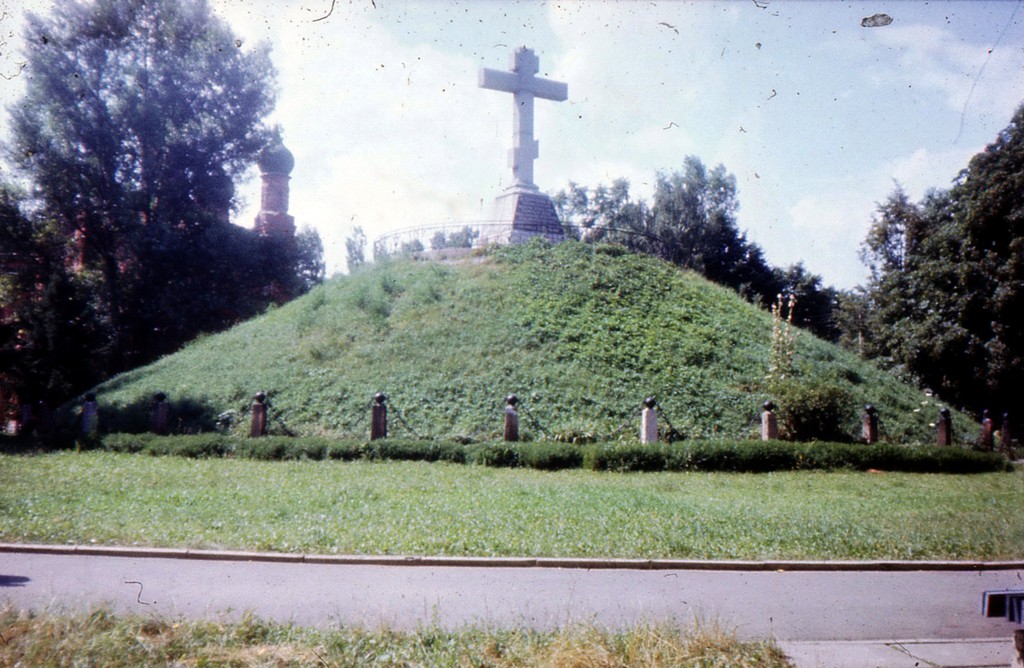 Масова могила російських воїнів