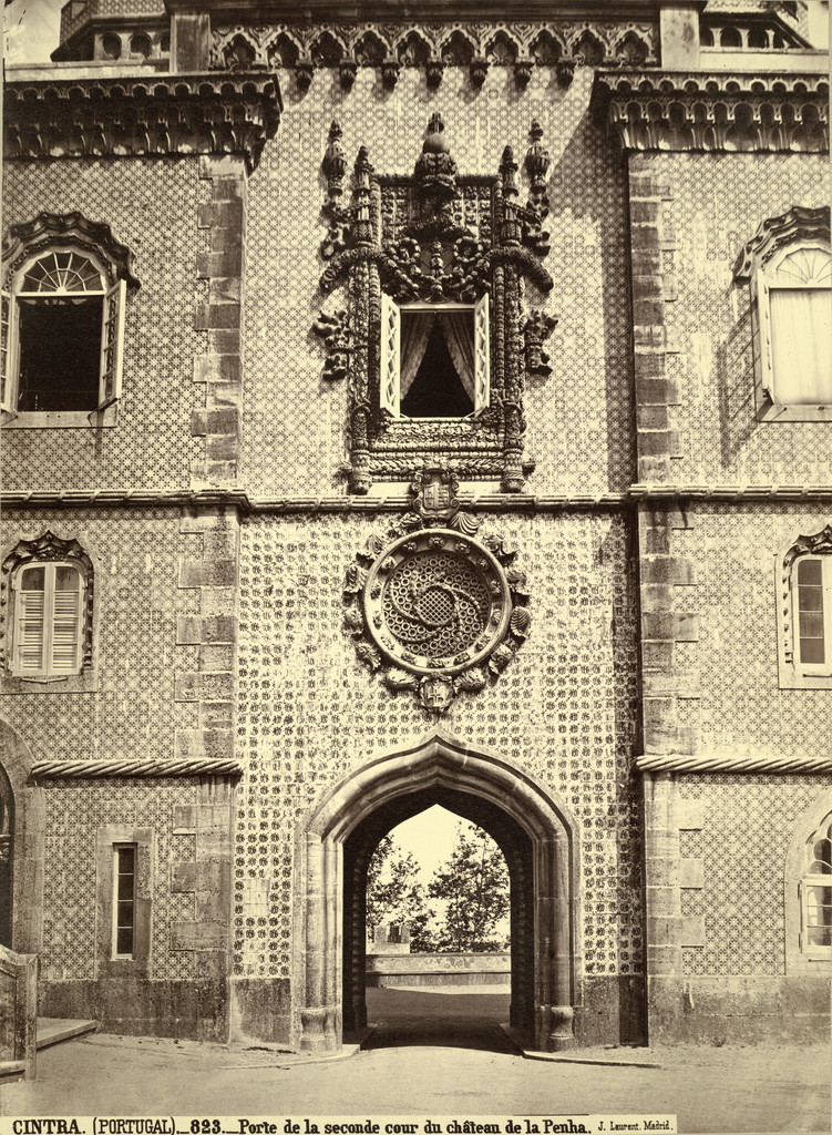 Sintra. Portão do segundo pátio do Castelo da Pena