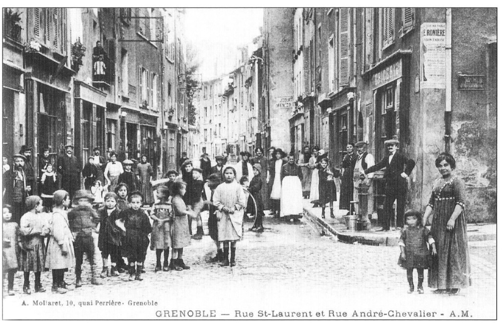 Rue St-Laurent et Rue André-Chevalier