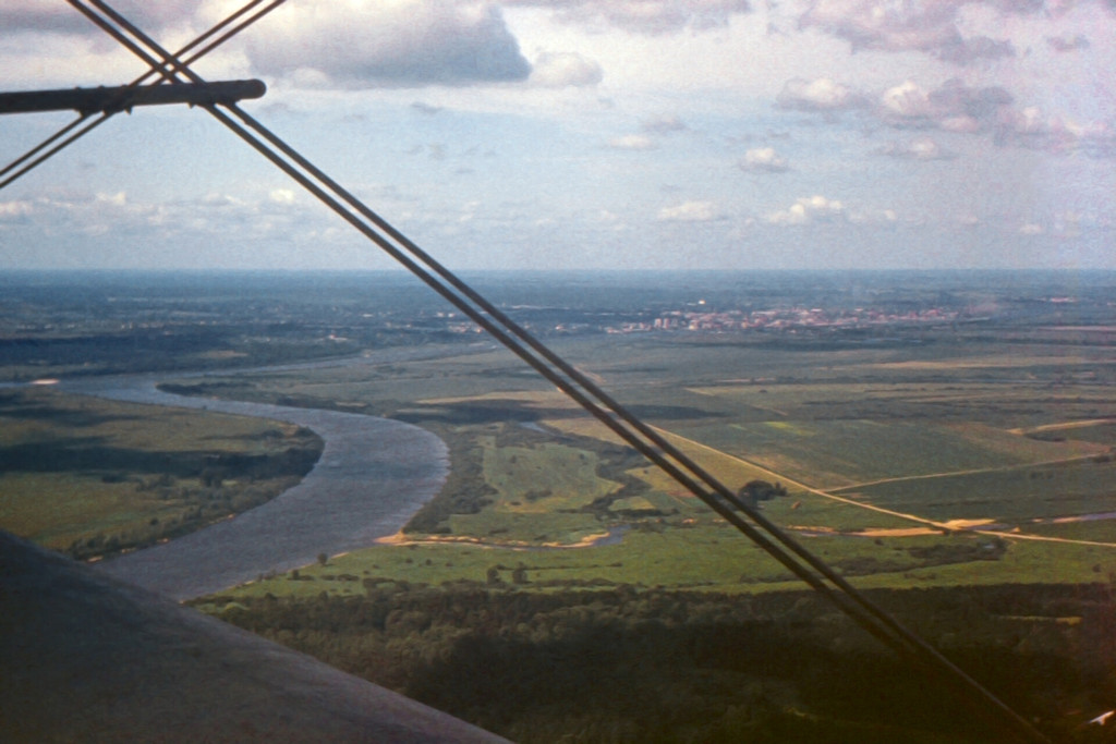 Nemanas upė (Memel, Nemuno) ir sovietinio (Tilžės)
