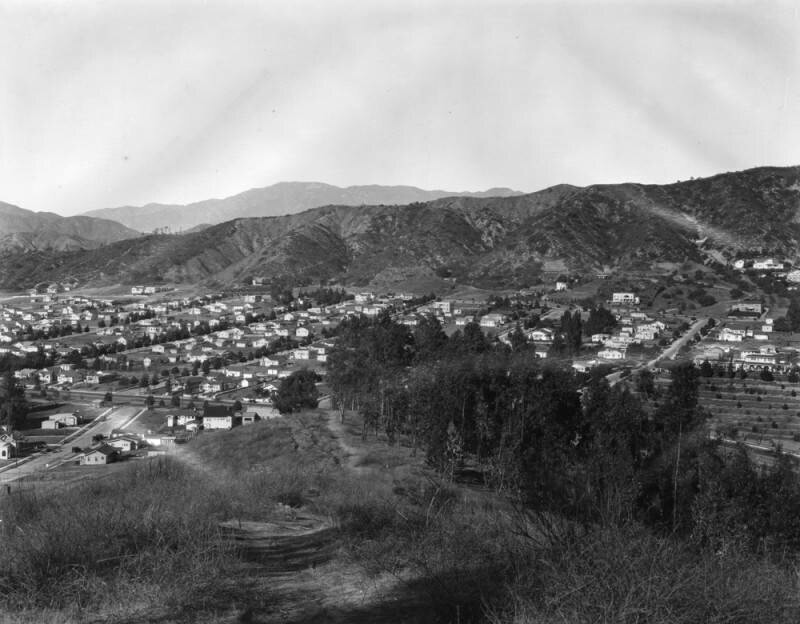 Panoramic view of Eagle Rock, view 15