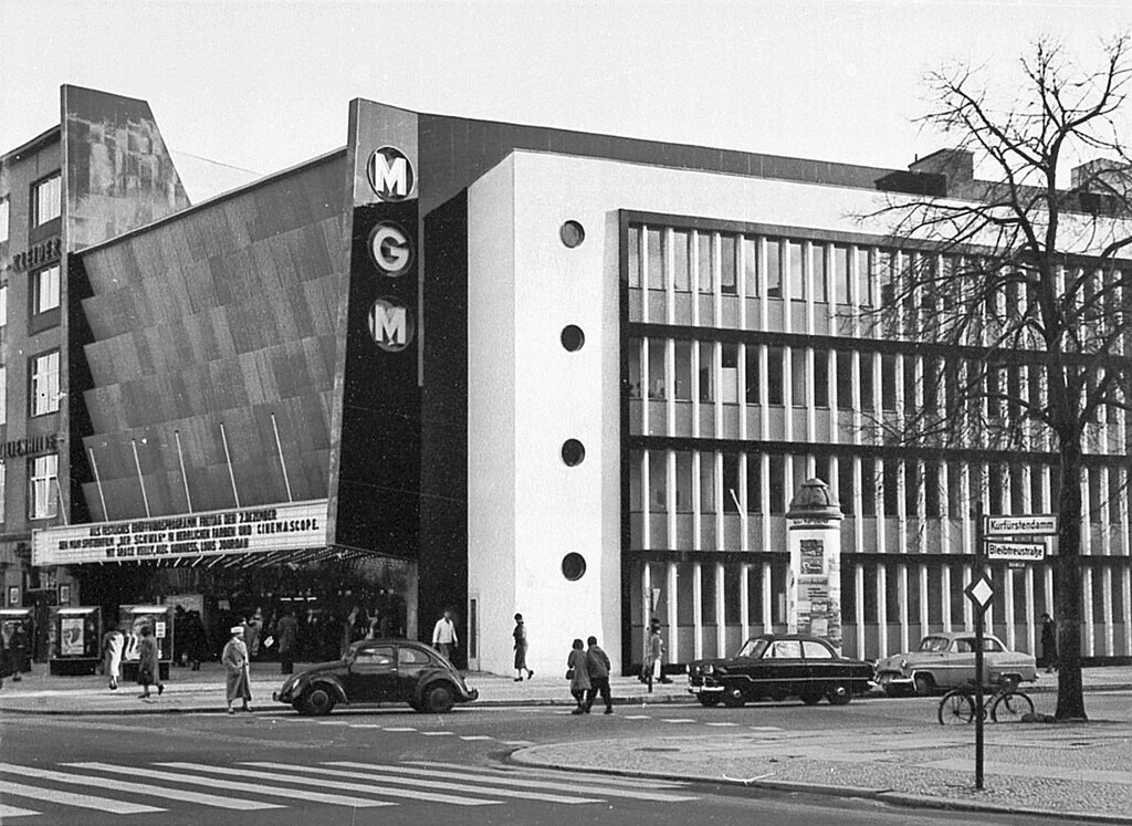 Kurfürstendamm 197-198, Ecke Bleibtreustraße: MGM-Kino