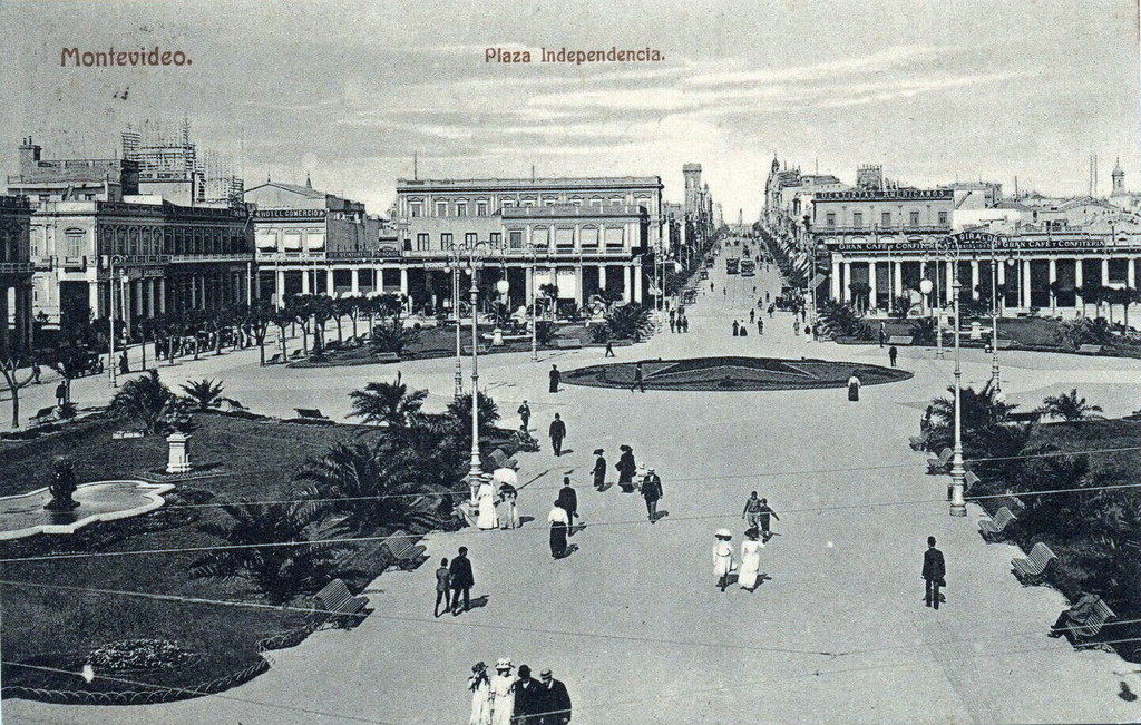 Montevideo. Plaza Independencia