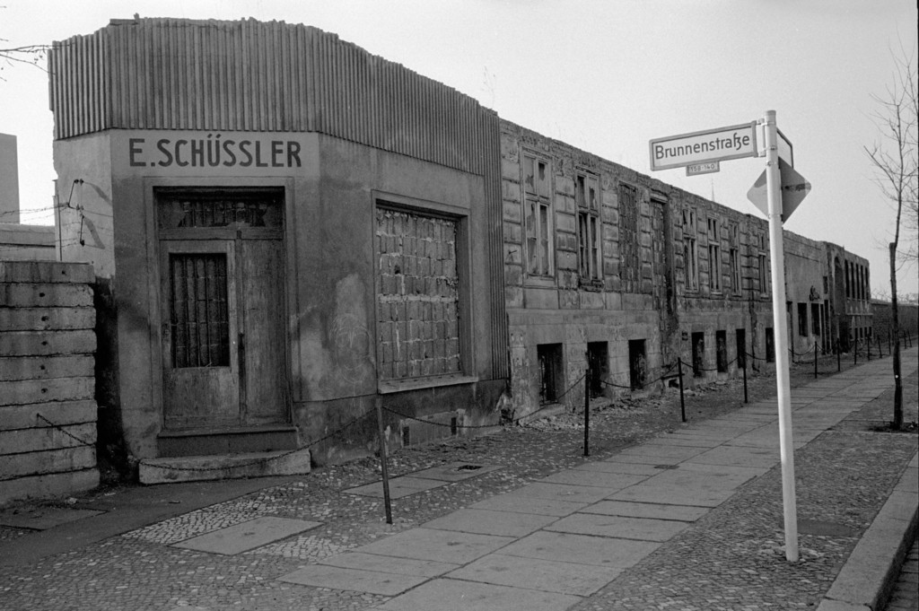 Hausruine als Teil der Berliner Mauer in der Bernauerstraße, Ecke Brunnenstraße