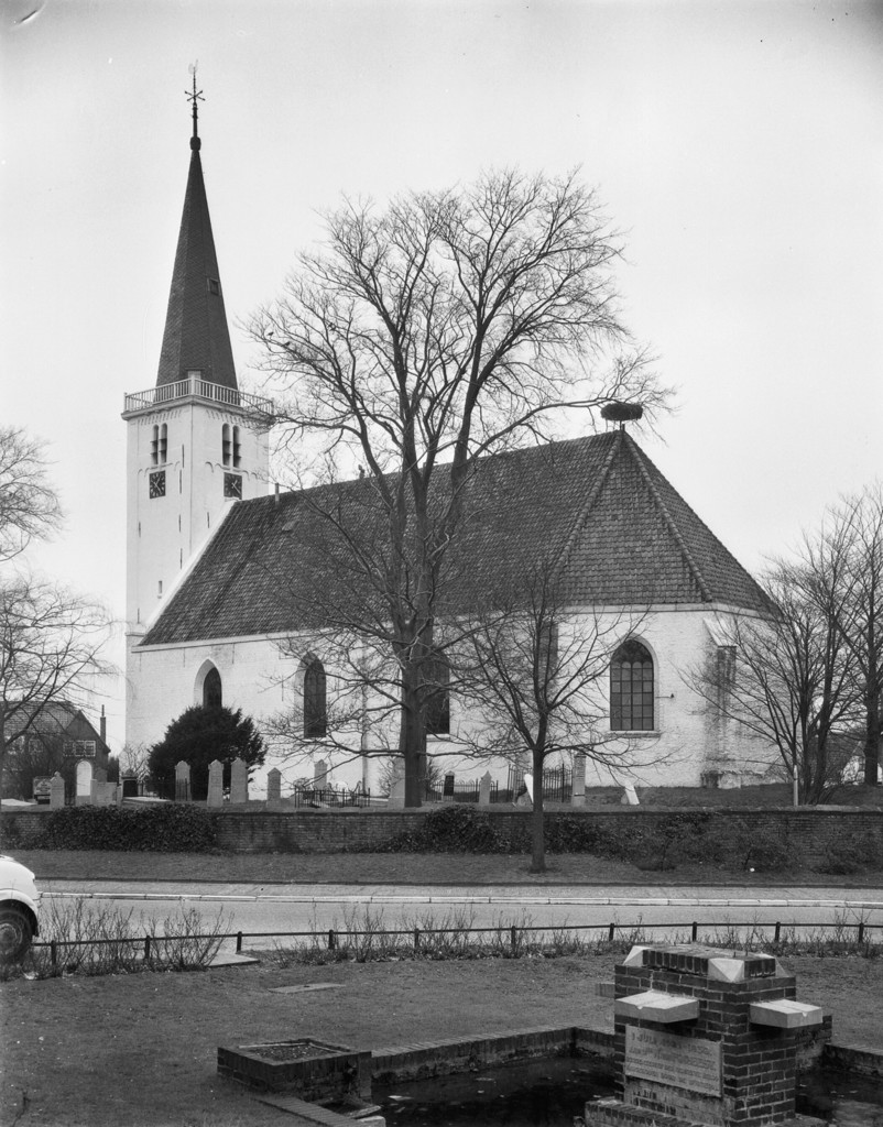 Witte Kerk Heiloo .exterieur naar het noord-westen
