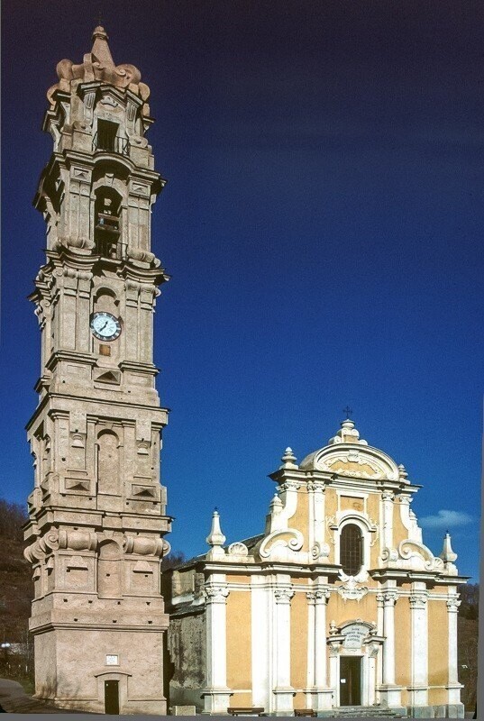 Église et campanile de La Porta