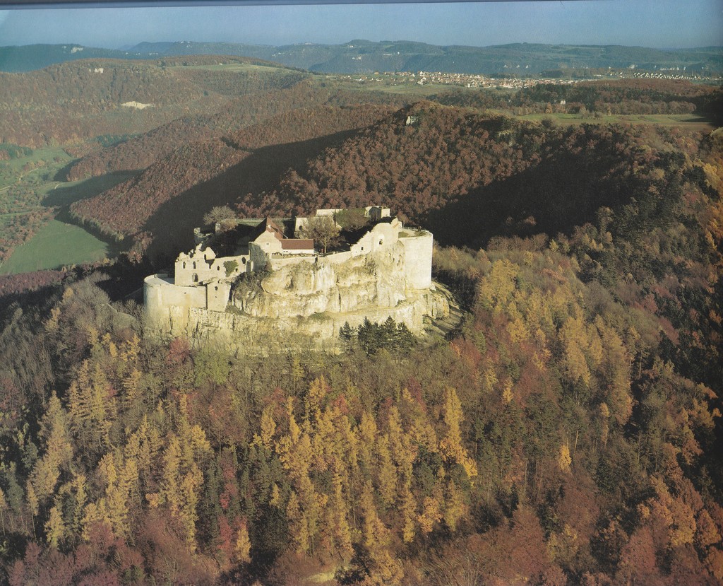 Ruinen der Burg Hoennoffen