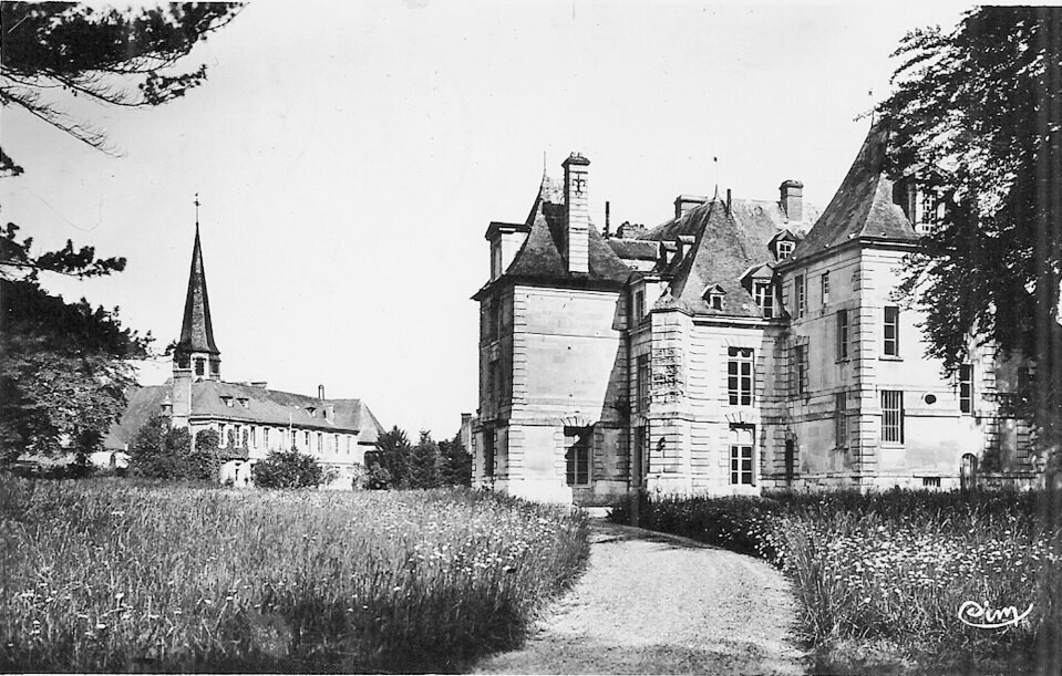Acquigny. Château, côté Sud