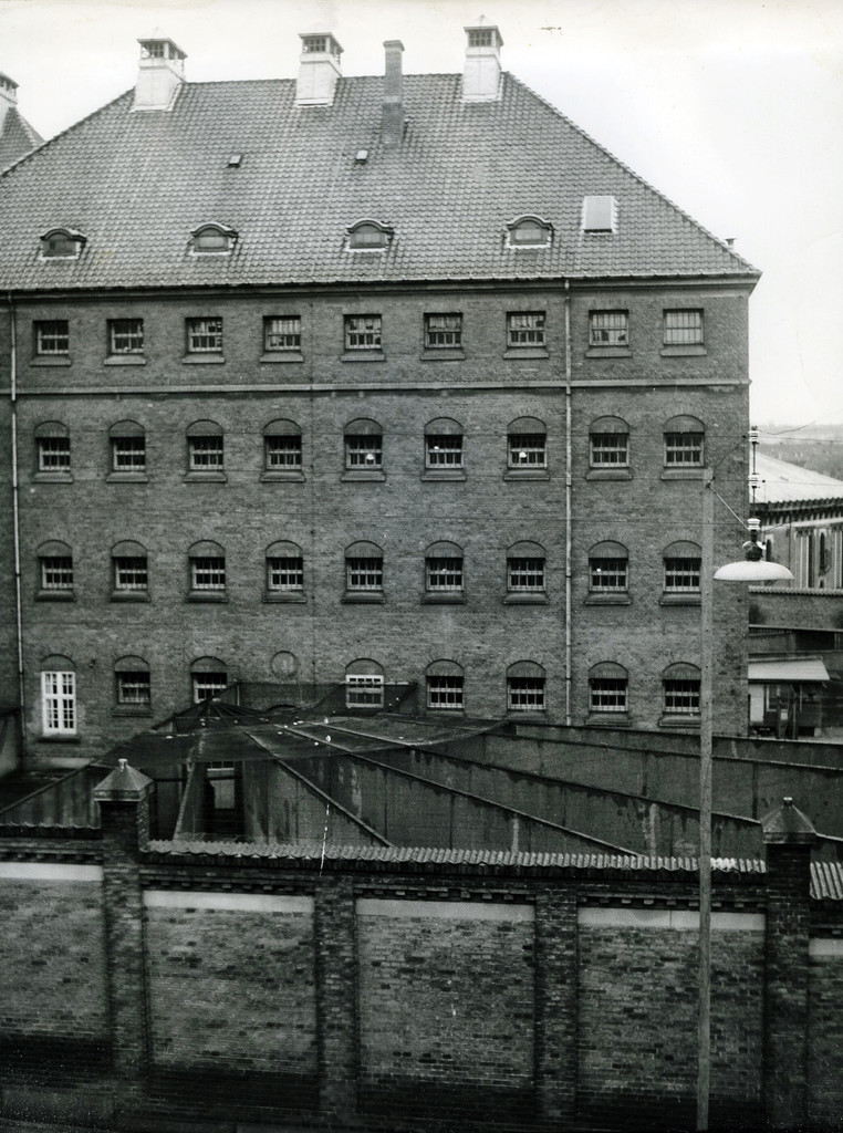 Ting- og Arresthuset set fra Christiansgade