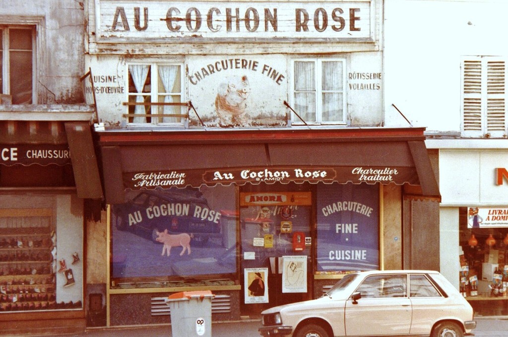 Au Cochon rose - Rue des Abbesses