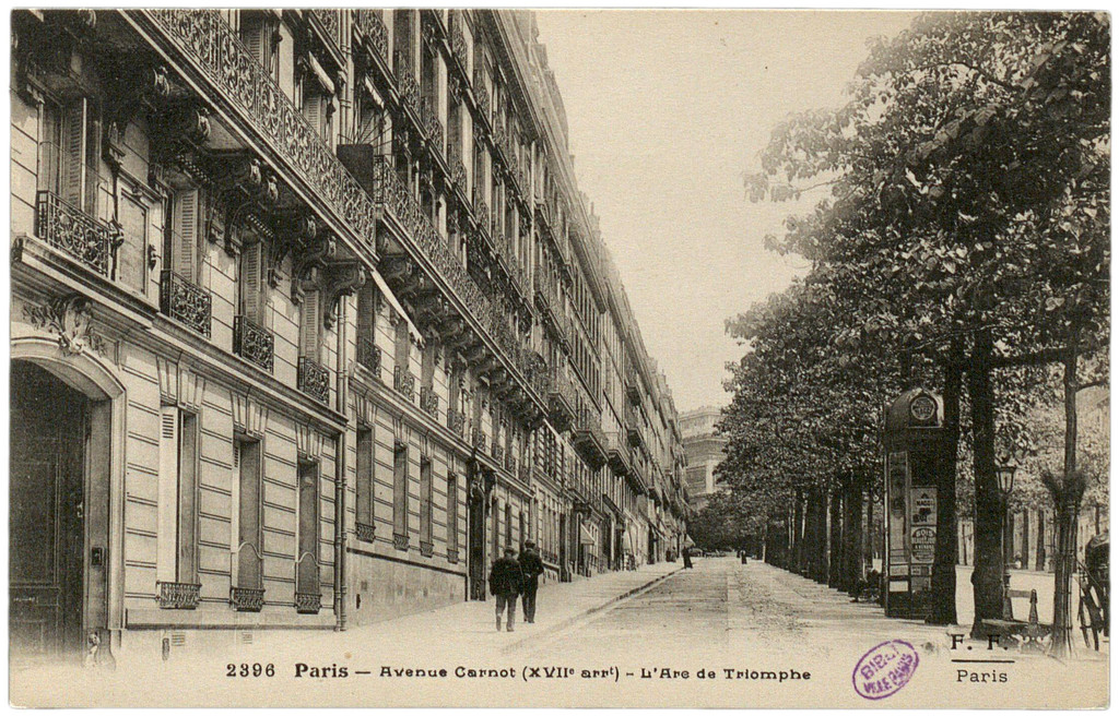 Avenue Carnot. L'Arc de Triomphe