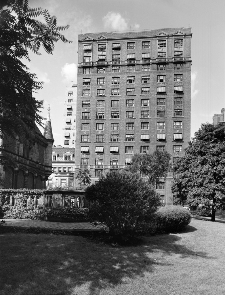 Apartment building and Schwab residence