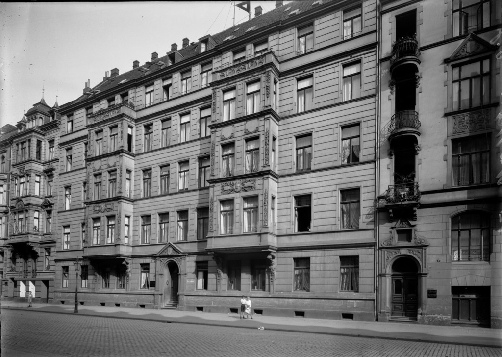 Bismarckstraße 51