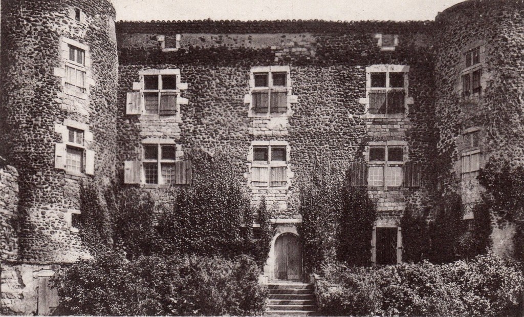 Environs de Privas - Château d'Entrevaux