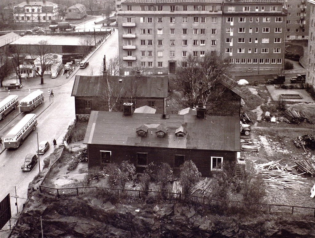 Äldre bebyggelse på Hornsgatan taget från Teleskolans höghus, överst t.v. Kristinehovs malmgård