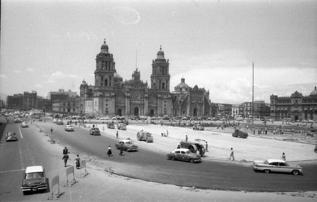 Plaza de la Constitucion. Obras en el zócalo