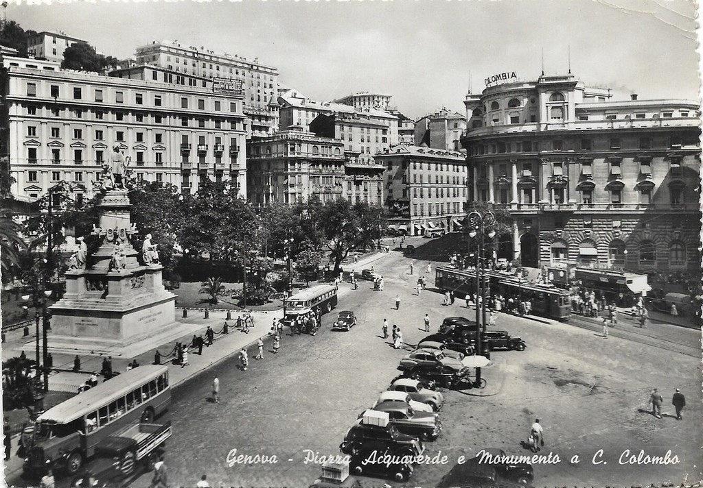 Piazza Acquaverde e Monumento a C. Colombo