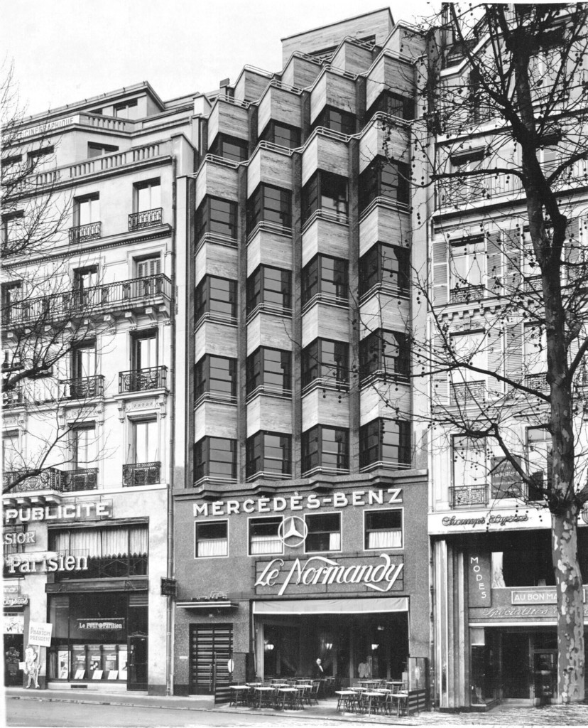 Façade en accordéon de l'immeuble 116 bis avenue des Champs-Élysées