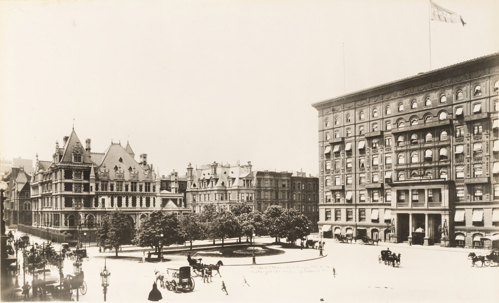 Vanderbilt Mansion and Plaza