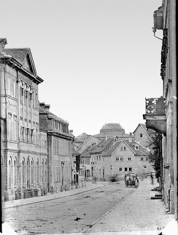 Blick zum Großherzoglichen Museum mit Bertuchhaus im Vordergrund