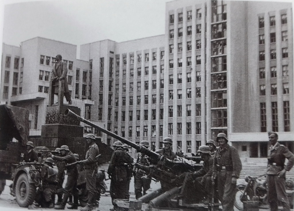 Дом урада падчас гітлераўскай акупацыі