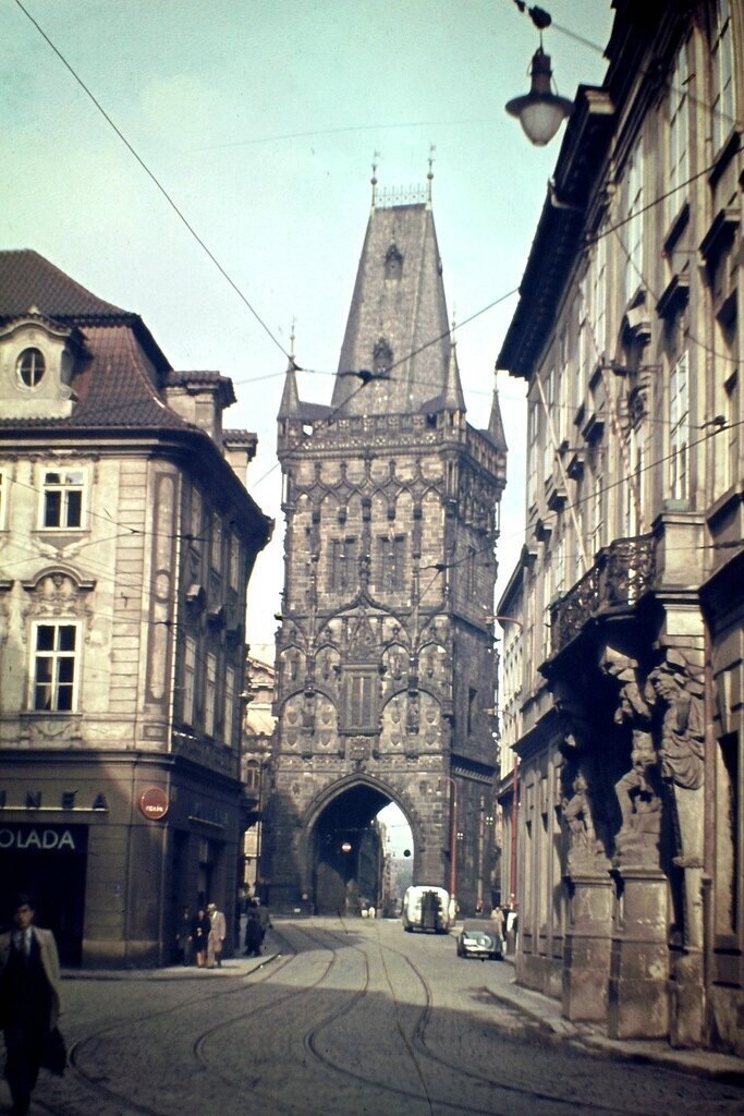 Praha, Prašná brána