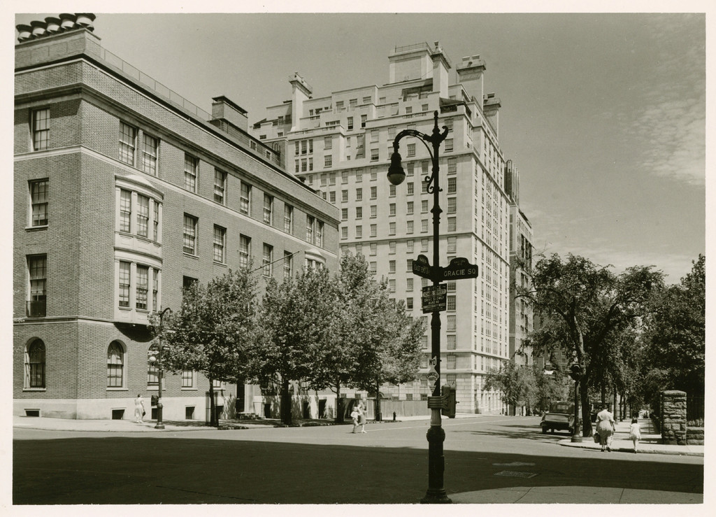 East 84th Street - East End Avenue (Gracie Square)