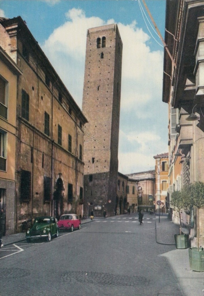 Ravenna, Via Paolo Costa e Torre Comunale