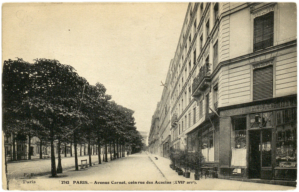 Avenue Carnot, coin rue des Acacias