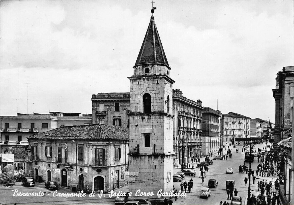 Benevento, Campanile di Santa Sofia e Corso Garibaldi