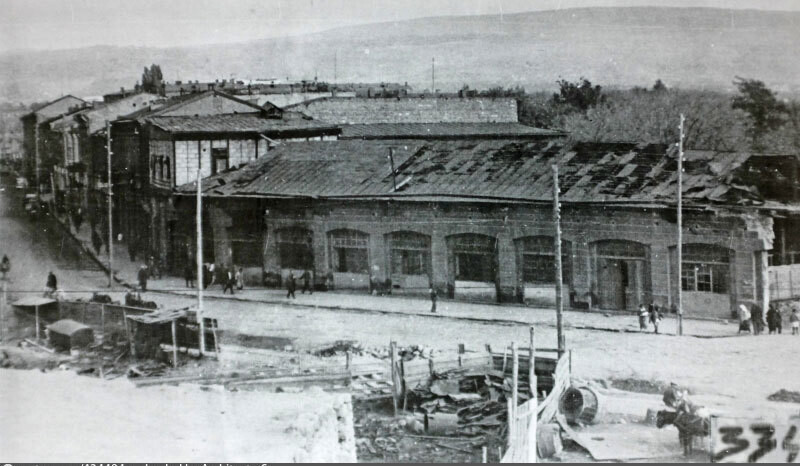 Շուկայի հրապարակ և անկում գտնվող խանութների քանդում: Երևան - առևտրային տարածք