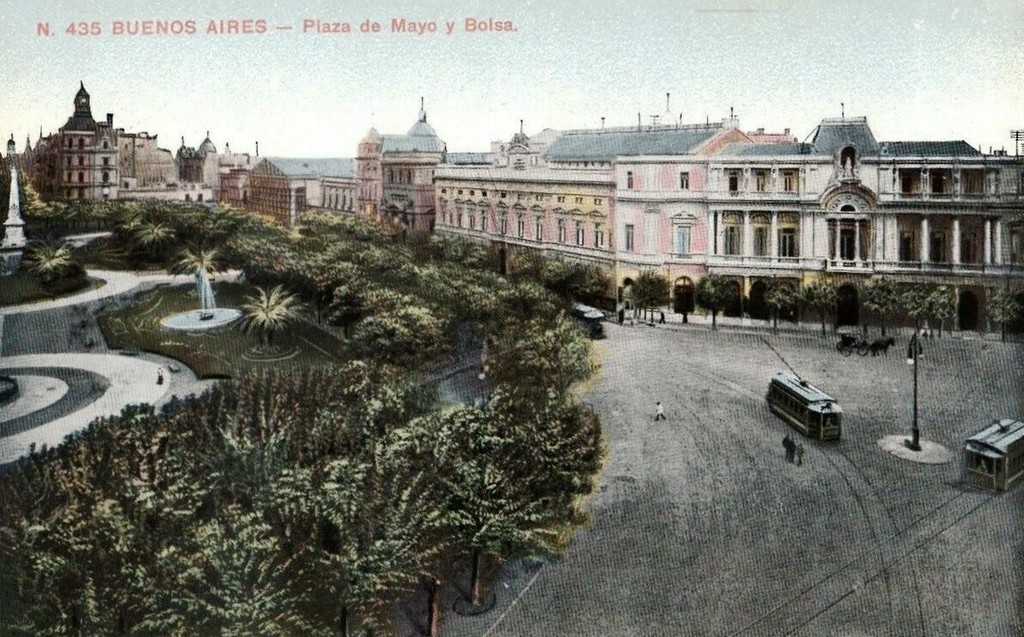 Plaza de Mayo y Bolsa