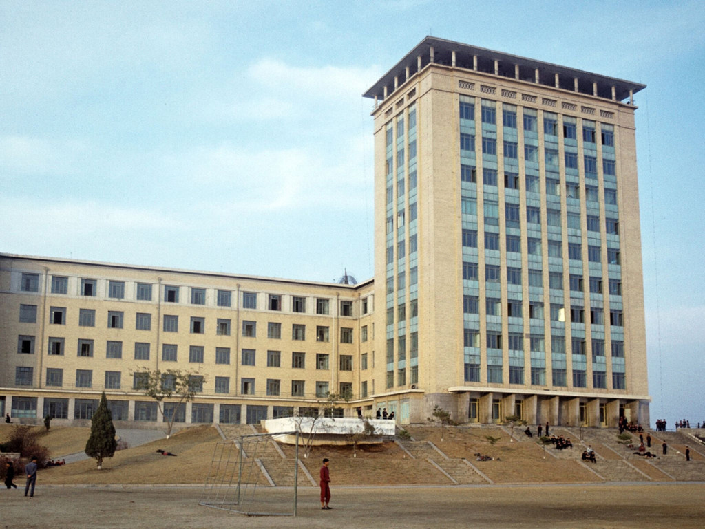 평양 학생 소년 궁전 Pyongyang Schoolchildren's Palace