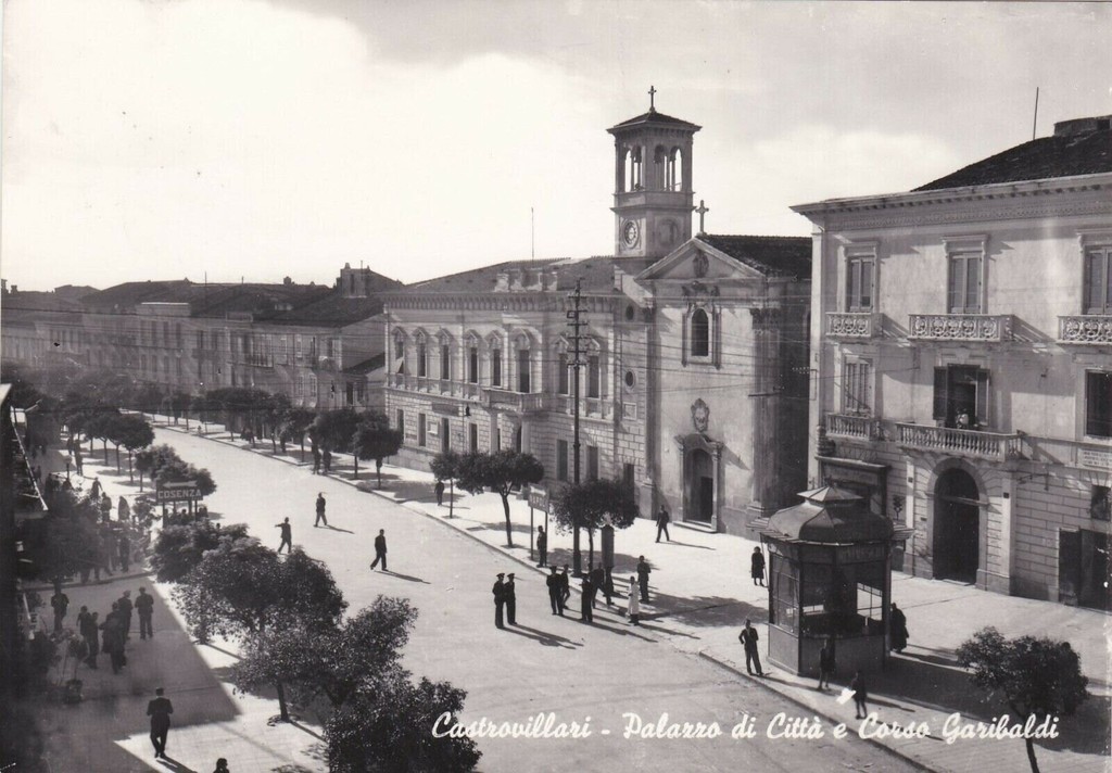 Castrovillari, Palazzo di Citta e Corso Garibaldi